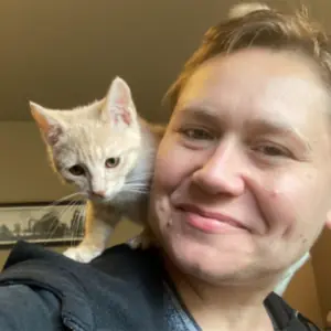 Cynthia - Lead Cat Experience Provider - Fetch! Pet Care Seattle North