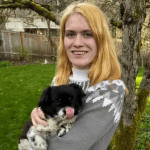 Ainsley, Fetch! Seattle North, Dog Walker, Vacation Pet Sitter, Cat Sitter