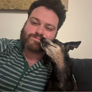 Will-Seattle-Dog-Walker.PNG